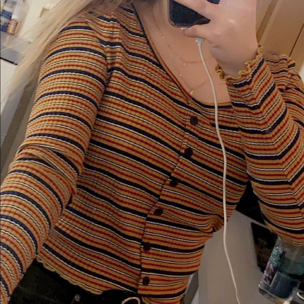 long sleve button shirt